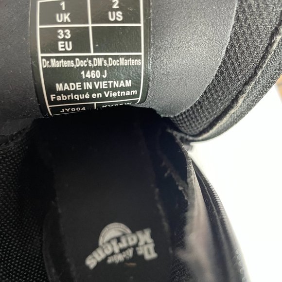 Girls Doc Marten Patent Leather Boots - Picture 3 of 8